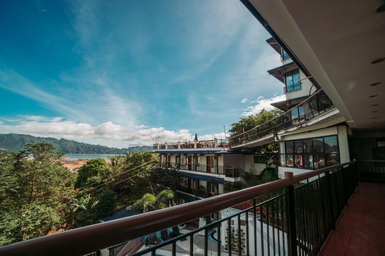 Skylodge Resort Coron Exterior photo
